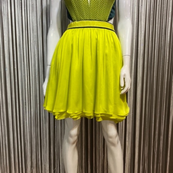 🔻SALE🔻TREE FLOOR🔹NEW WITH TAG - Picture 3 of 13